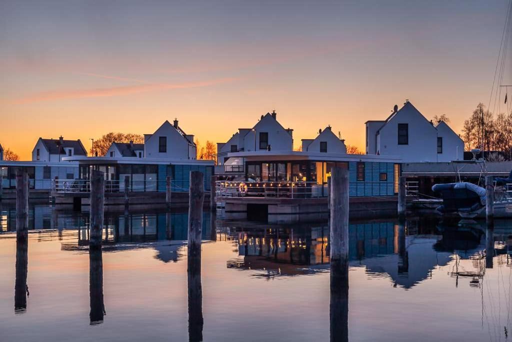 Floatinghouses Peenemuende Экстерьер фото