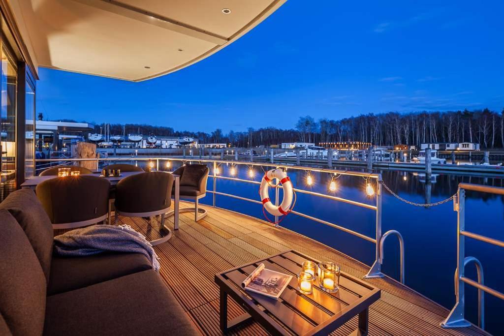 Floatinghouses Peenemuende Экстерьер фото