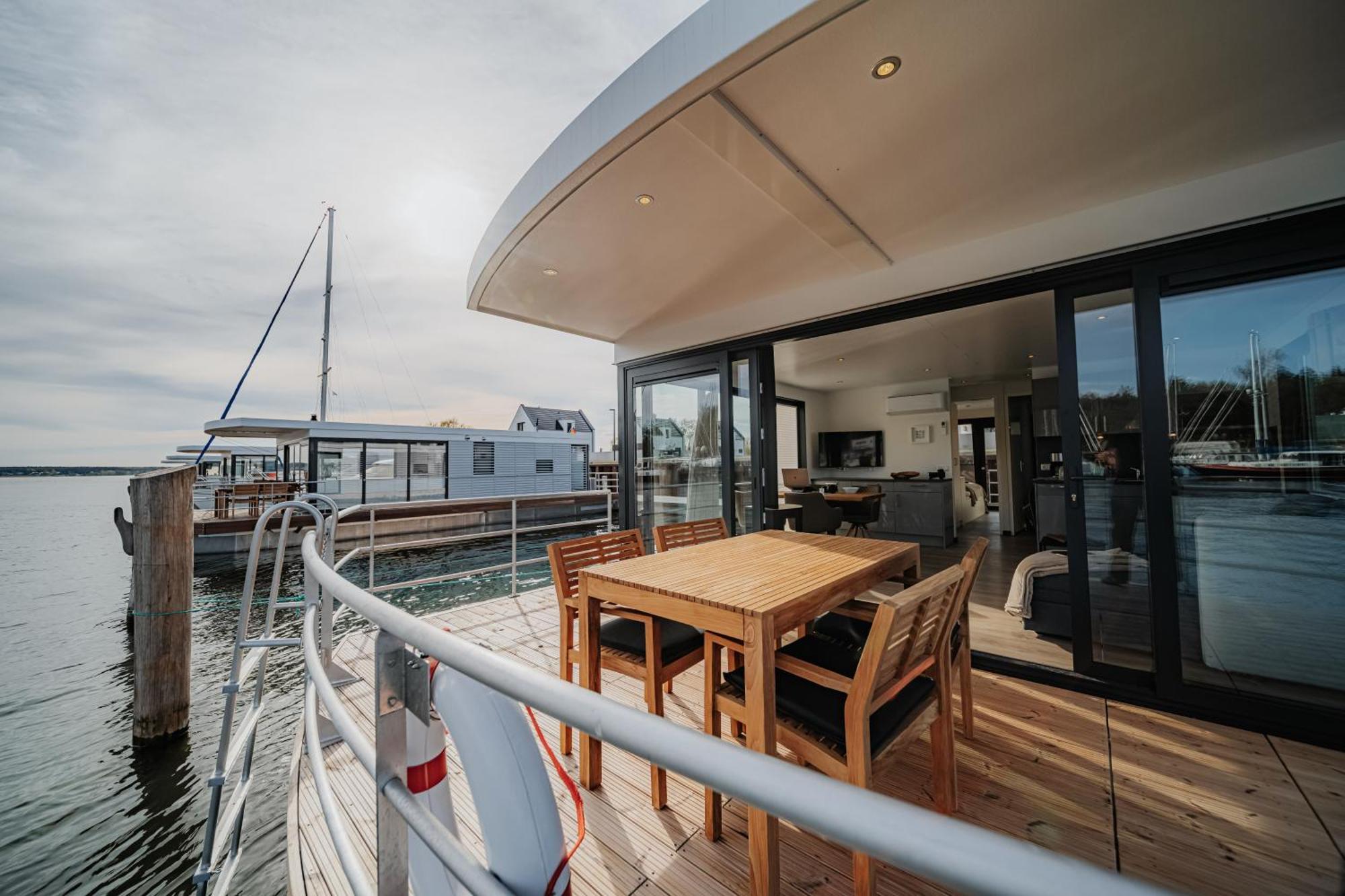 Floatinghouses Peenemuende Экстерьер фото